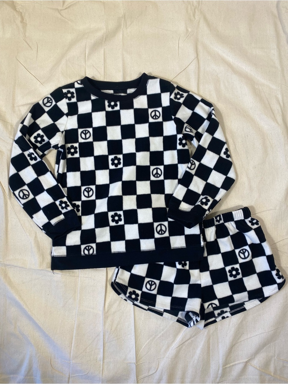 Girls Carters 2 Piece Black and White Checkered Fleece Pajama Set